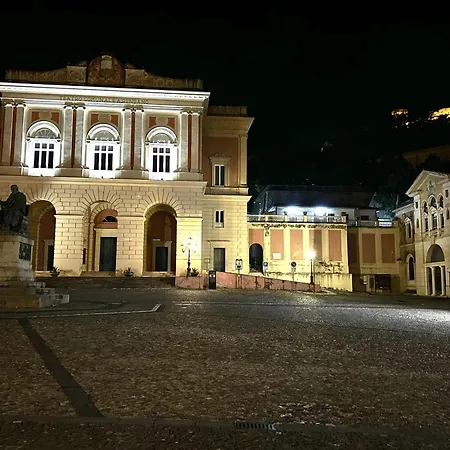 Sunrise アパート コゼンツァ